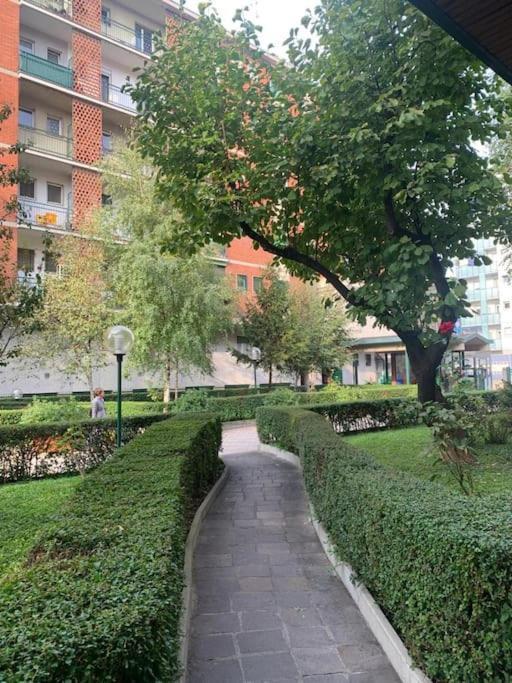 Cozy 1-Room Studio In Giambellino Mailand Exterior foto